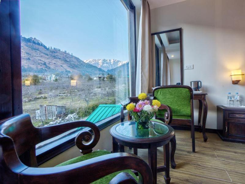 The Katoch Grand Resort Manāli Kültér fotó