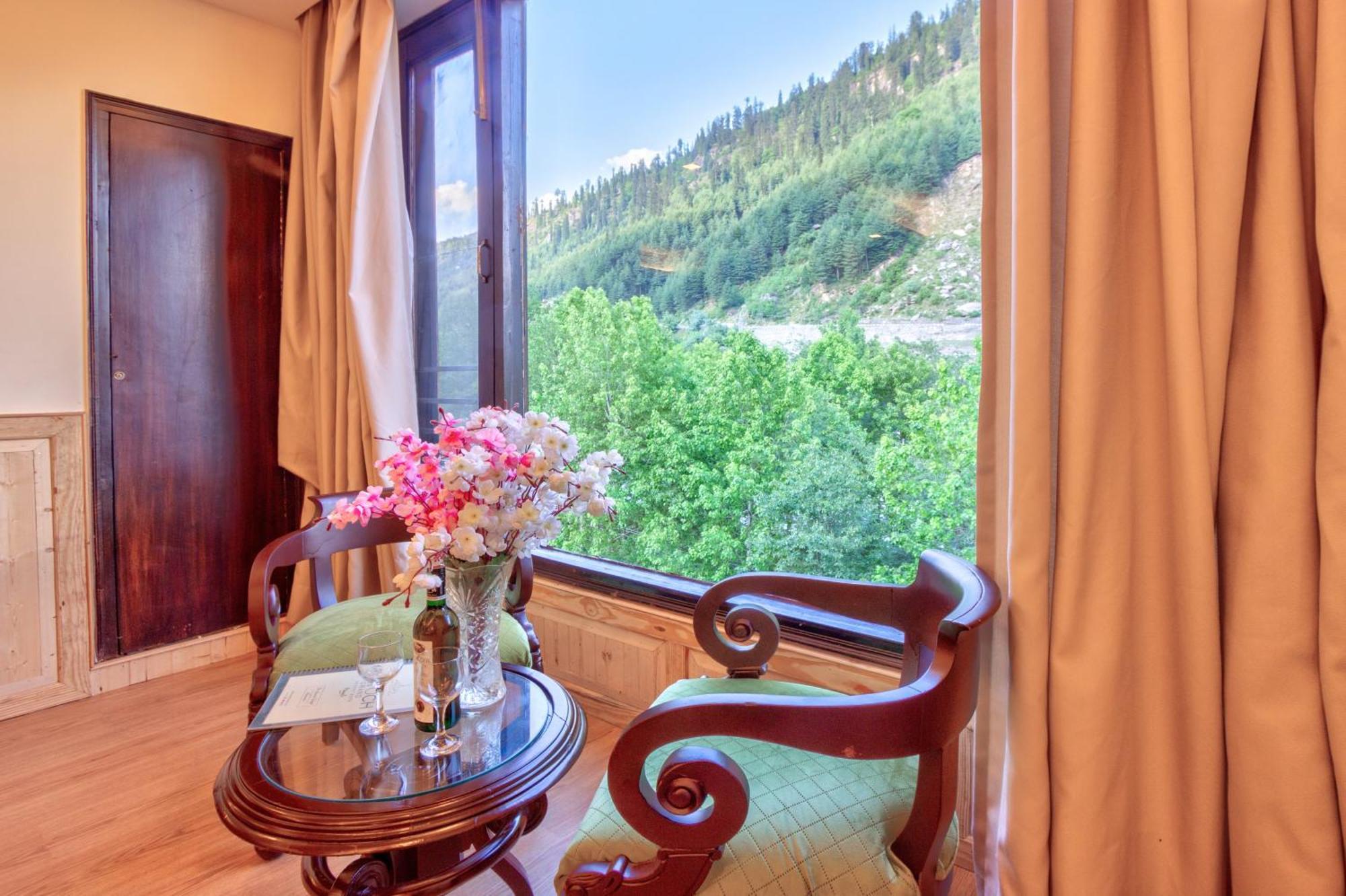 The Katoch Grand Resort Manāli Kültér fotó