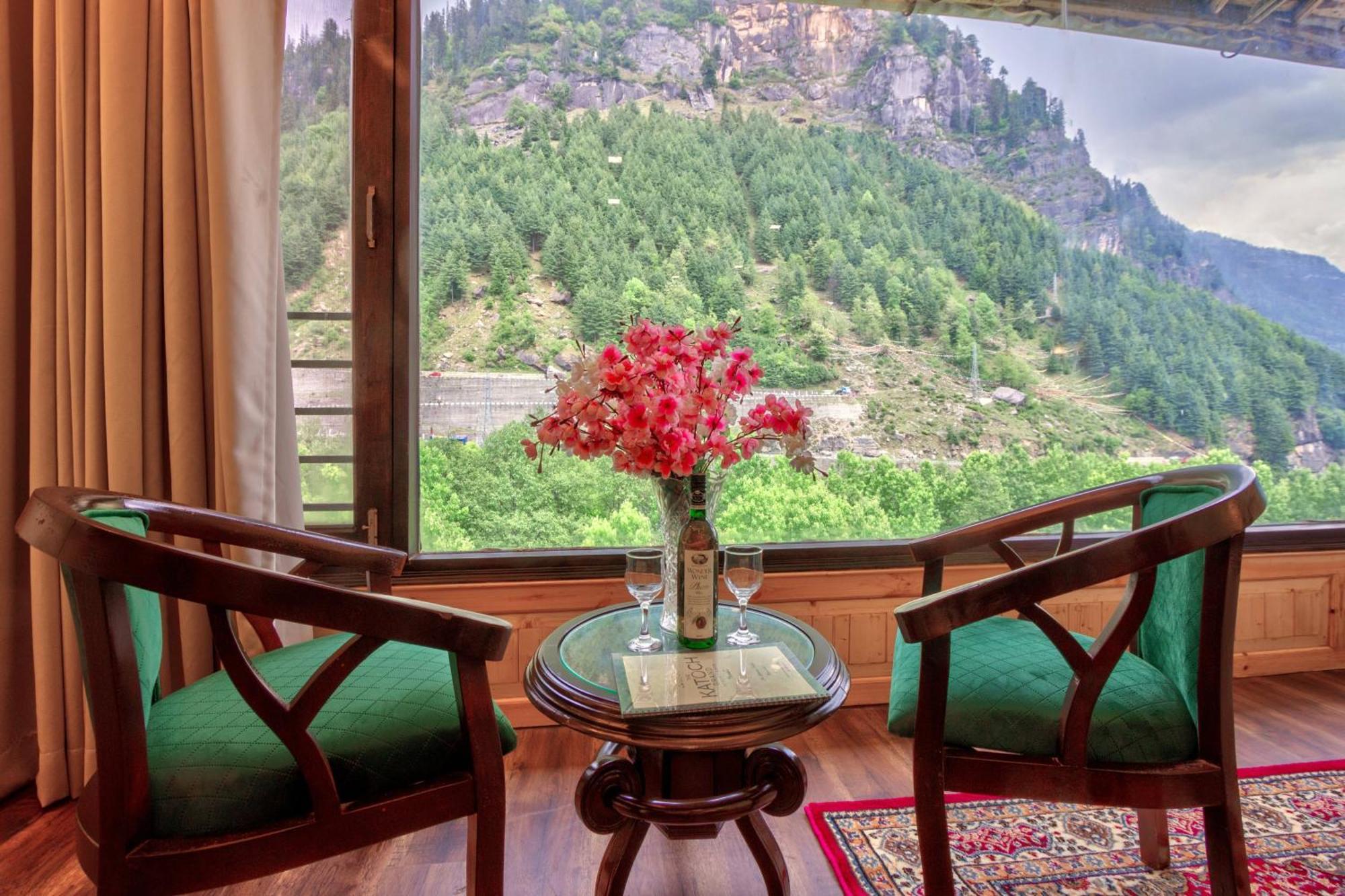 The Katoch Grand Resort Manāli Kültér fotó
