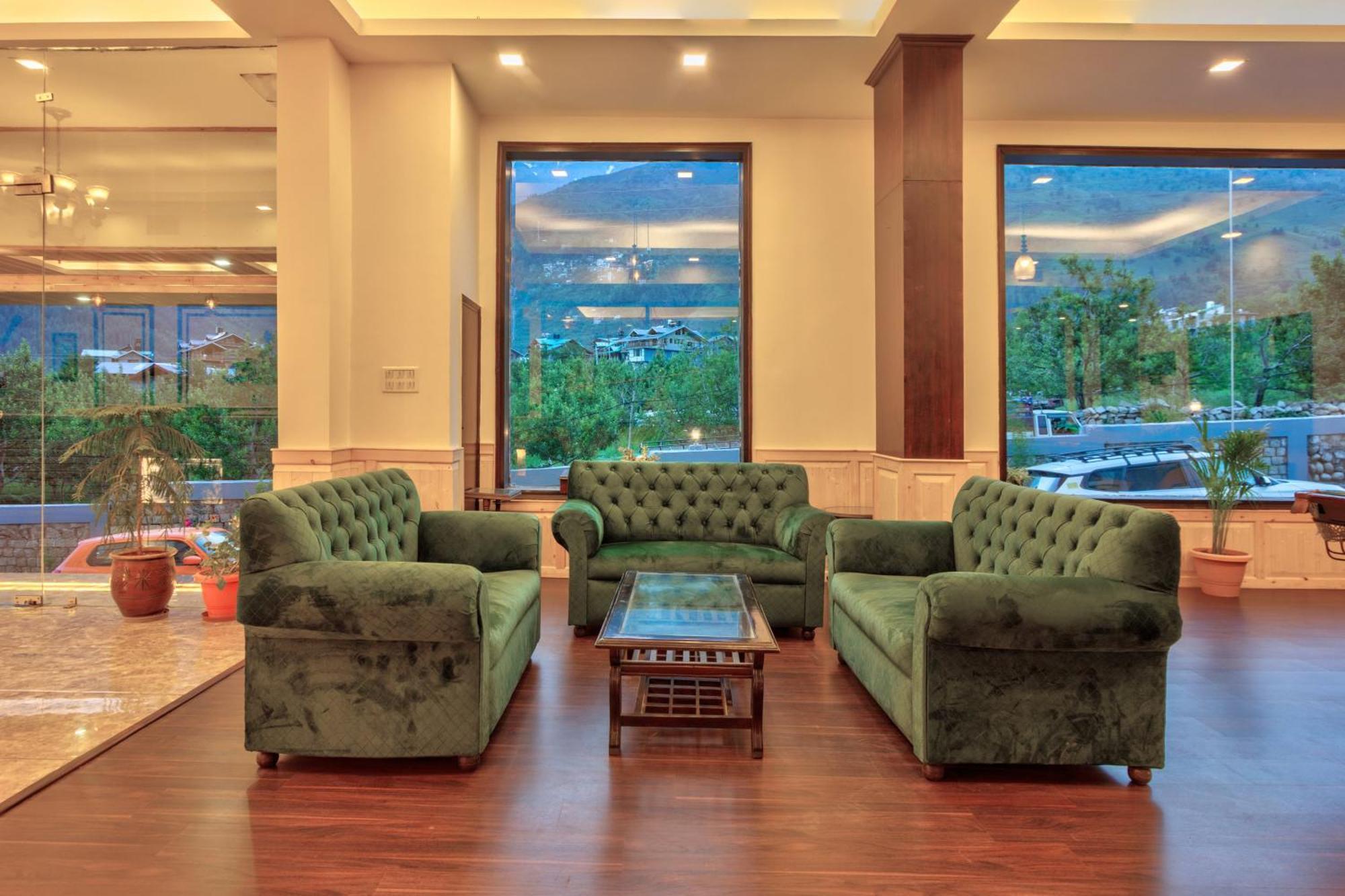 The Katoch Grand Resort Manāli Kültér fotó