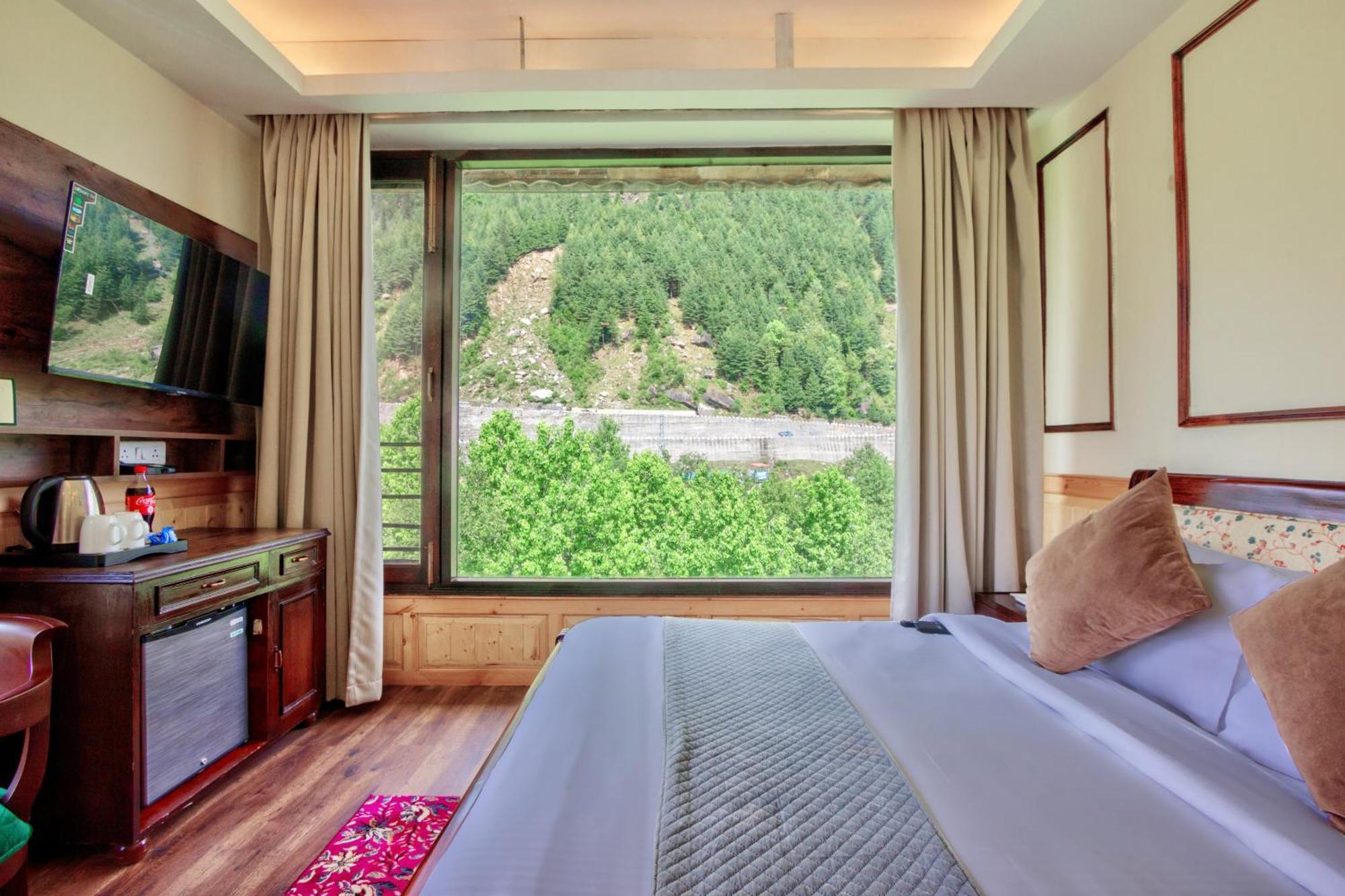 The Katoch Grand Resort Manāli Kültér fotó