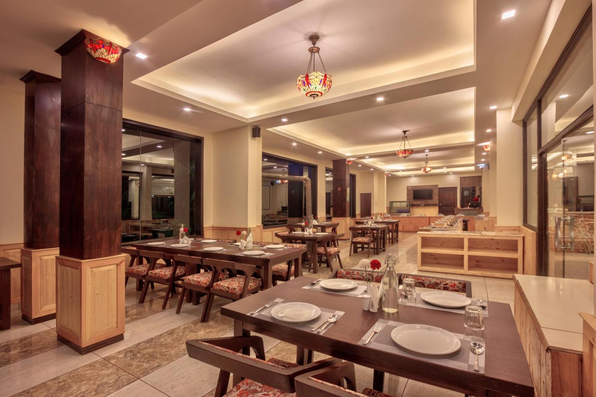The Katoch Grand Resort Manāli Kültér fotó