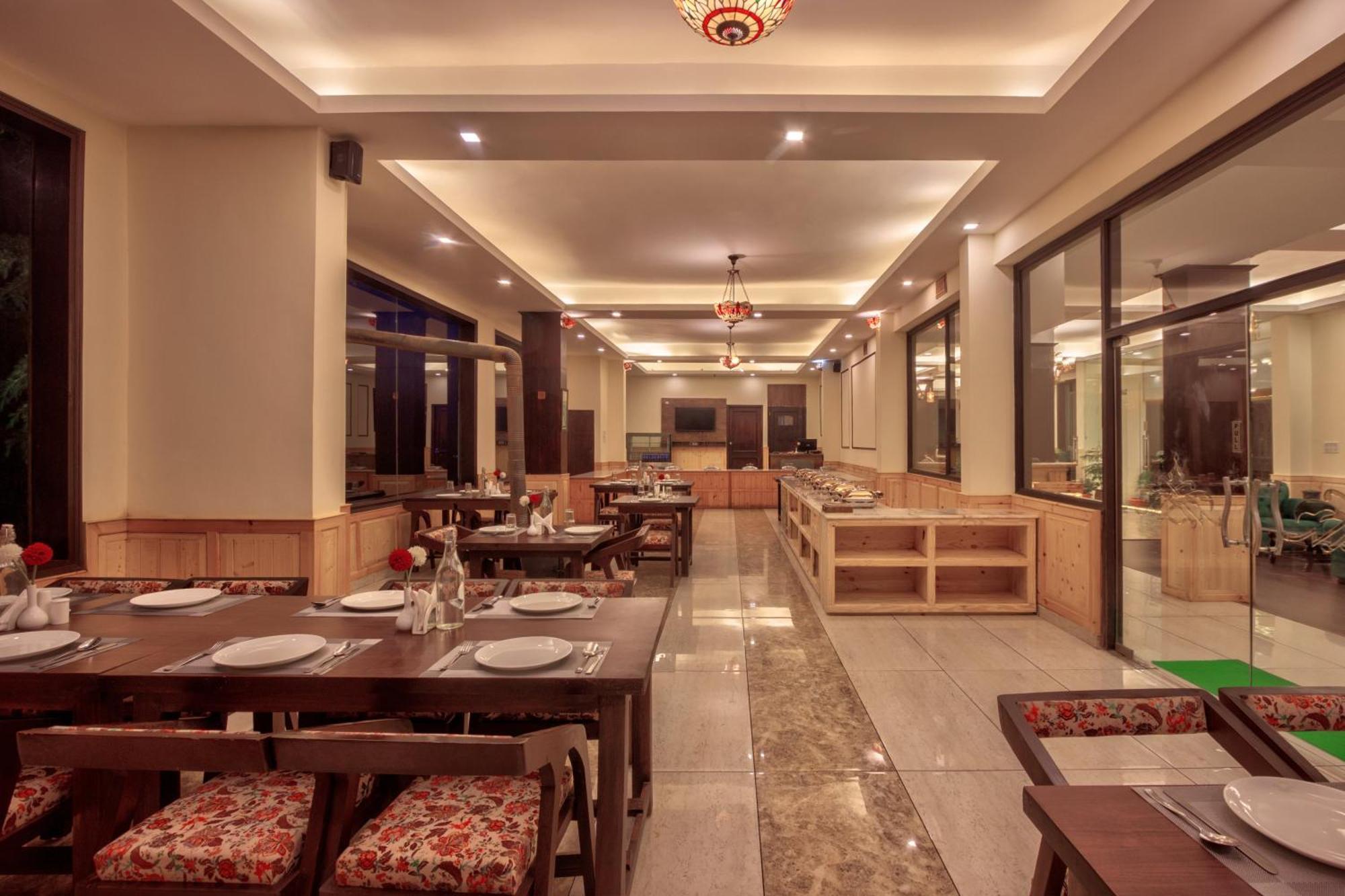 The Katoch Grand Resort Manāli Kültér fotó