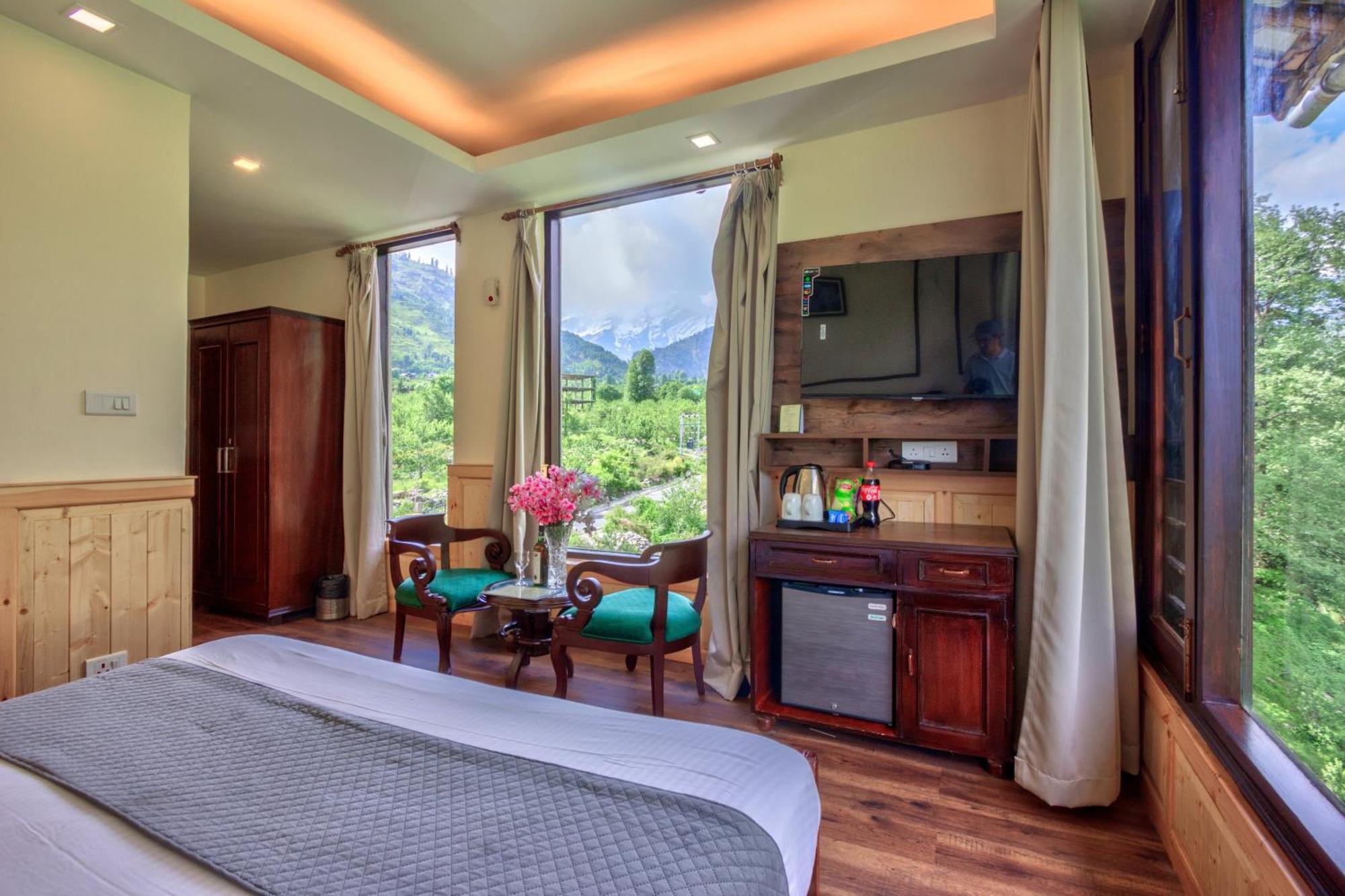 The Katoch Grand Resort Manāli Kültér fotó