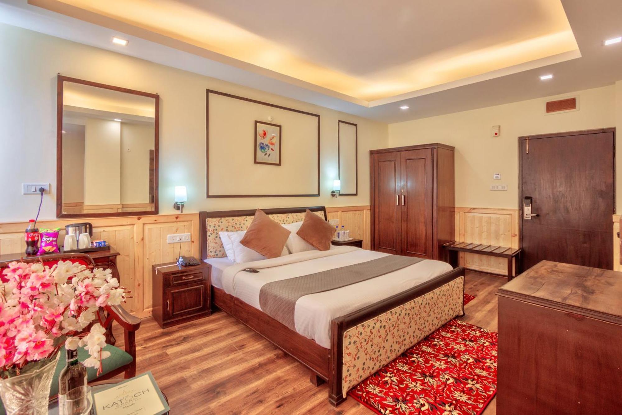 The Katoch Grand Resort Manāli Kültér fotó